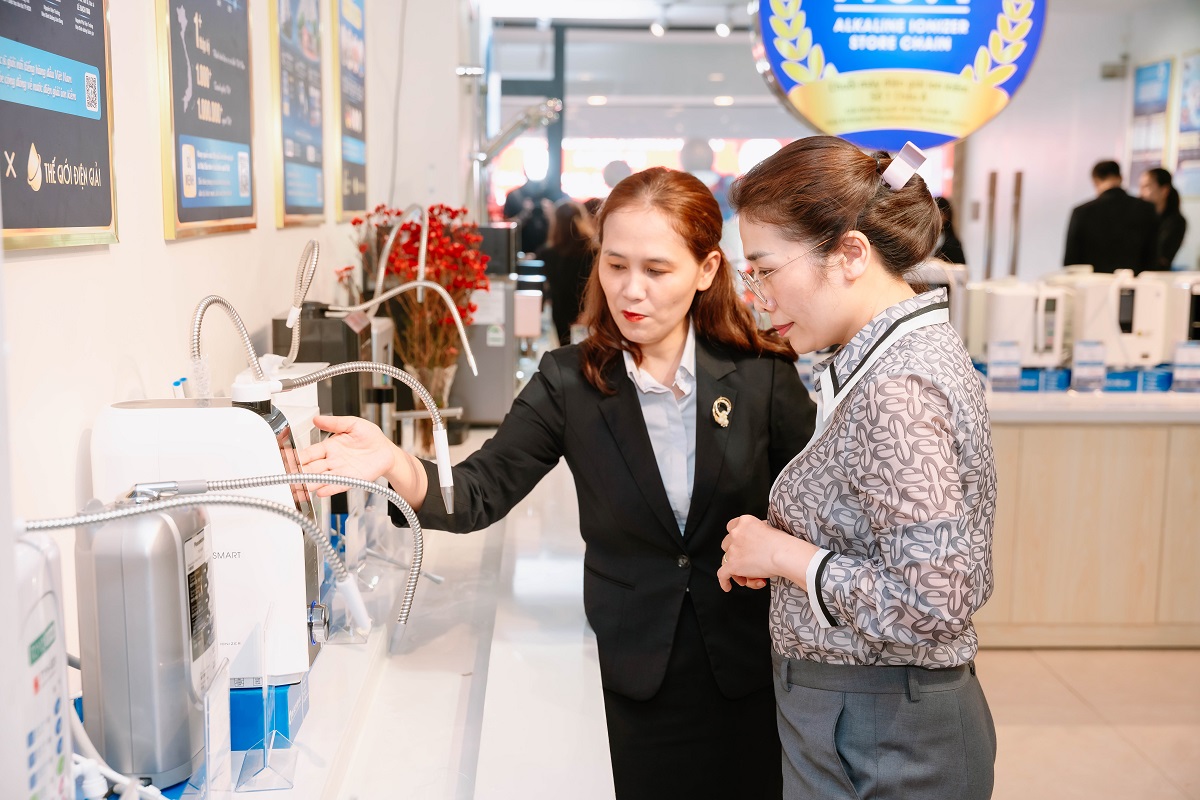 Rất nhiều khách hàng đã đến thăm và trải nghiệm sản phẩm 