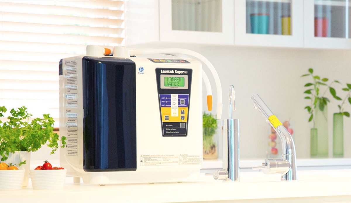 Máy lọc nước điện giải ion kiềm Kangen Enagic Leveluk Super 501 12 tấm điện cực