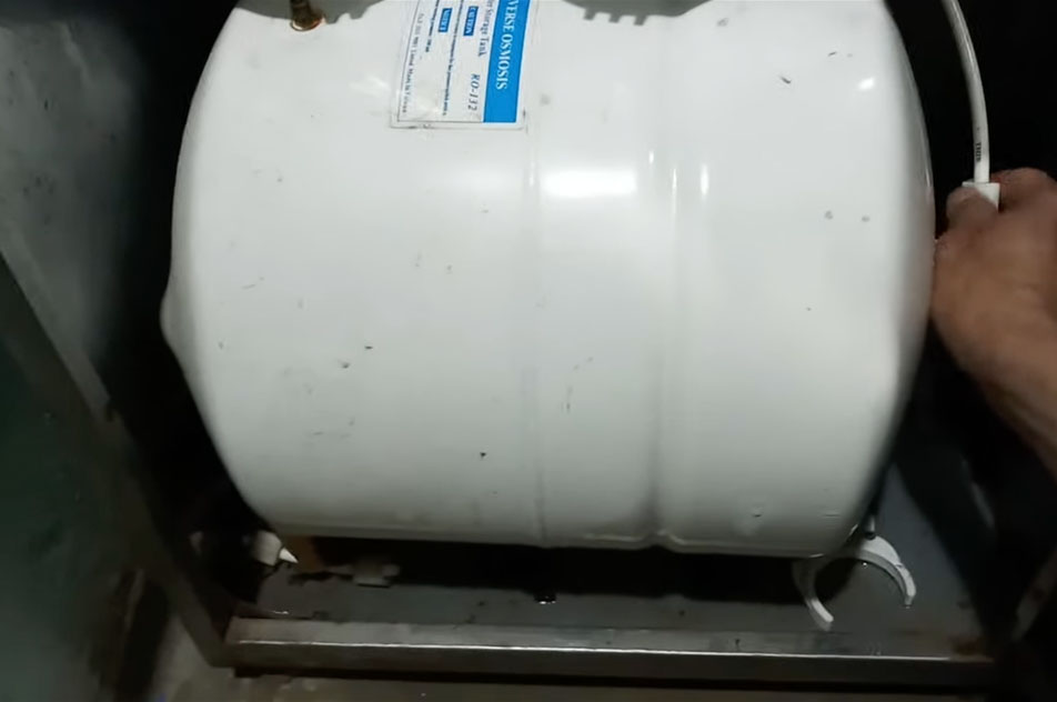 Rút dây cấp nước