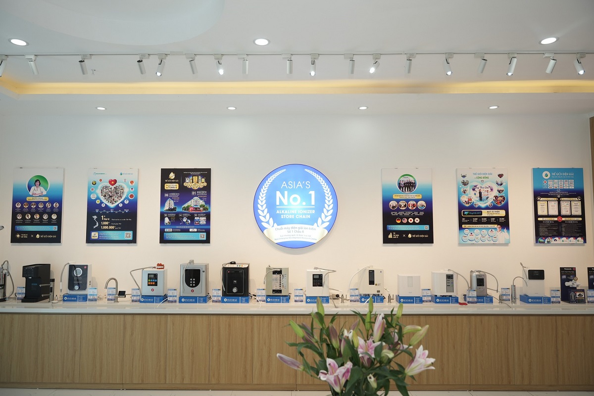 Thế Giới Điện Giải Premium Showroom trưng bày nhiều dòng máy