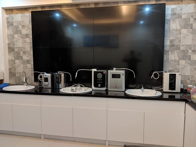 Showroom mới Quận 7 bắt kịp xu hướng 2019 - 2022, cập nhật các mẫu máy lọc nước điện giải đẳng cấp và thông minh.